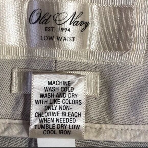 Old Navy Low-Waist Stretch Straight Leg Khaki Pants | Women's Size 6R - Picture 6 of 6